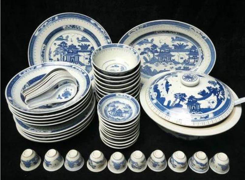 景德镇陶瓷中餐具套装配置种类及数量